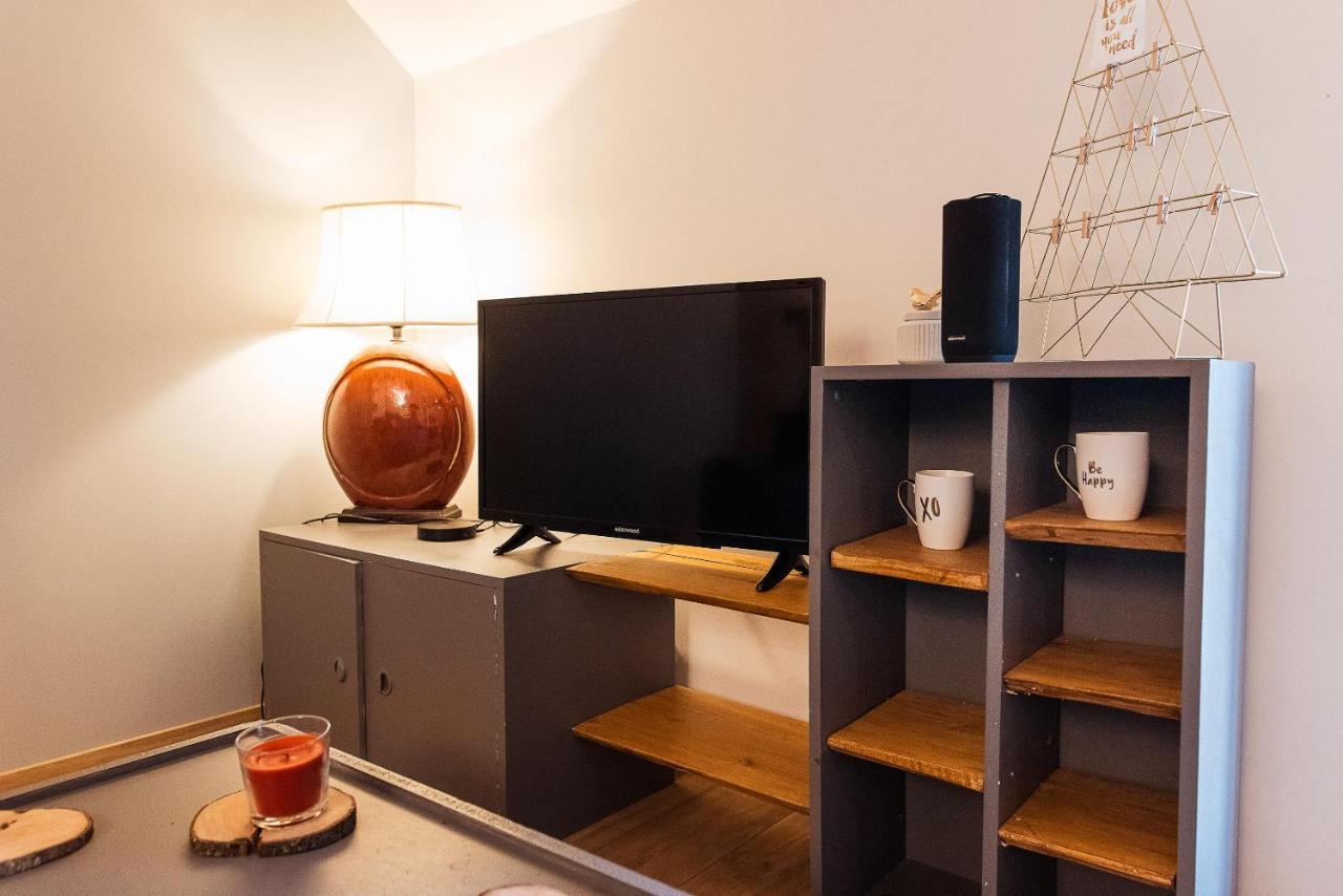 Studio Confortable, Parking Et Jardin Bucheres Exterior photo